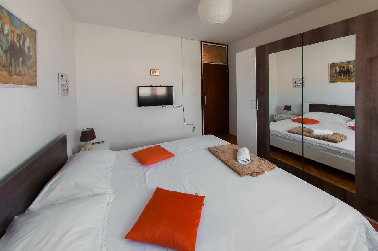 Apartment Mira Split 0*,  Croatia