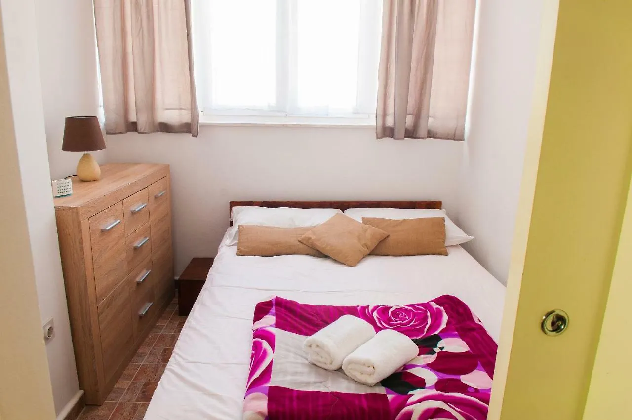 Apartment Mira Split
